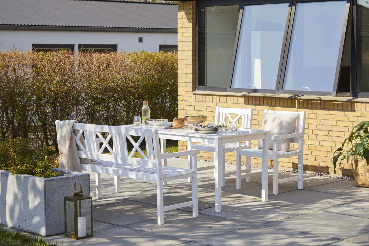 Rosenborg sæt, 1 bord, 1 bænk, 2 stole, hvid